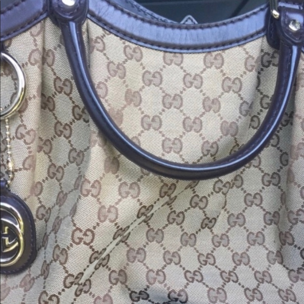 Gucci Medium Hobo Bag